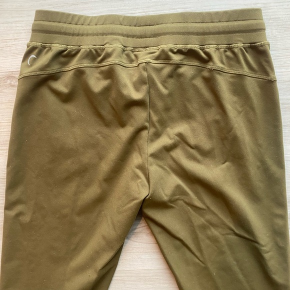 Zyia Active Olive Unwind Joggers - Picture 6 of 6